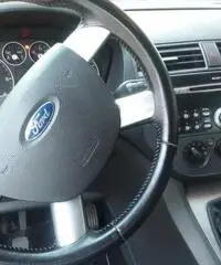 Ford focus Cmax