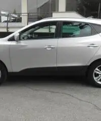 HYUNDAI iX35 2.0 CRDi 4WD Comfort HYUNDAI iX35 2.0 CRDi 4WD Comfort
