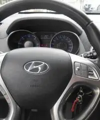 HYUNDAI iX35 2.0 CRDi 4WD Comfort HYUNDAI iX35 2.0 CRDi 4WD Comfort