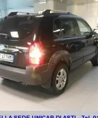 HYUNDAI Tucson 2.0 CRDi VGT Dynamic