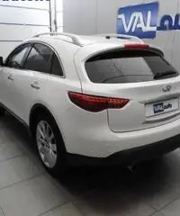INFINITI FX 3.0 D BLACK AND WHITE EDITION CV238 FULL!!!!!!!!!