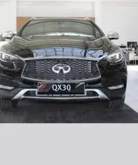 INFINITI QX30 2.2 diesel DCT AWD Premium +Tetto pano +Navig + INFINITI QX30 2.2 diesel DCT AWD Premium +Tetto pano +Navig +