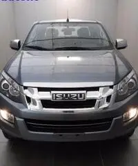 ISUZU D-Max 2.5 SPACE SOLAR AUTOCARRO N1 4WD-No vendita italia