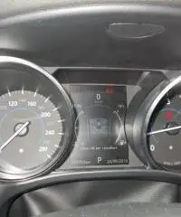 JAGUAR F-Pace 2.0d 180 CV AWD AUT. R-SPORT SOLO 3000 KM !!!