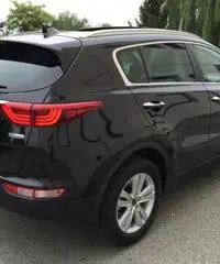 KIA Sportage 1.7 CRDI 2WD +Tetto Pan.+Navig+telecamera+Pelle