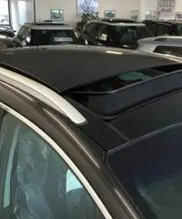 KIA Sportage 1.7 CRDI 2WD +Tetto pan.+Navig+telecamera+Pelle