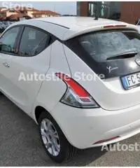 LANCIA Ypsilon 1.2 69 CV 5 porte GPL Ecochic Gold
