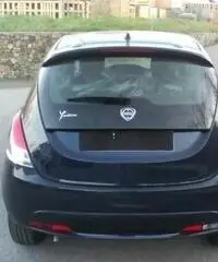 LANCIA Ypsilon 1.2 69 CV 5 porte Silver