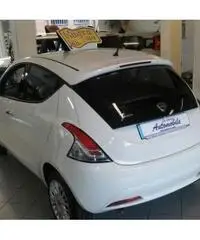 LANCIA Ypsilon 1.2 69 CV 5 porte Silver MOD.NUOVO OK NEOPATENTATI