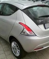 LANCIA Ypsilon 1.3 MJT 16V 95 CV 5 porte S&S Silver
