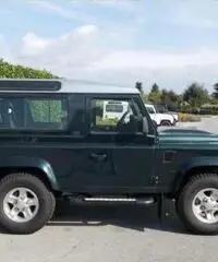 LAND ROVER Defender 90 2.2 TD4 Station Wagon SE  N1