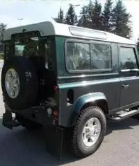 LAND ROVER Defender 90 2.2 TD4 Station Wagon SE  N1