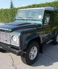LAND ROVER Defender 90 2.2 TD4 Station Wagon SE  N1