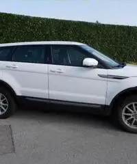 LAND ROVER Range Rover Evoque 2.2 TD4 5p. Pure