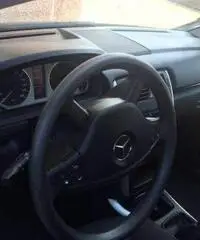Mercedes B180 cerchi 17 2016 grigia Mercedes B180 cerchi 17 2016 grigia