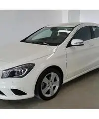Mercedes-Benz Classe CLA CLA 180 CDI Executive Auto Mercedes-Benz Classe CLA CLA 180 CDI Executive Auto