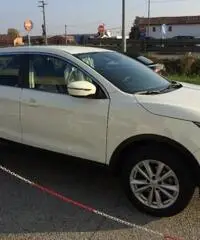 NISSAN Qashqai 1.6 dCi 2WD Connecta - Acenta + X-Tronic CVT +NAVI