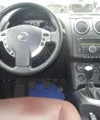 NISSAN Qashqai 2.0 dCi DPF 4WD Tekna