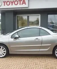 PEUGEOT 207 1.6 8V HDi 112CV CC Active