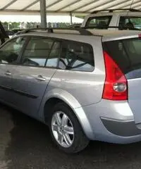 RENAULT Megane Mégane 1.9 dCi Gr.tour AUTOCARRO 4 POSTI! RENAULT Megane Mégane 1.9 dCi Gr.tour AUTOCARRO 4 POSTI!