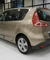 RENAULT Scenic X-Mod 1.5 dCi 110CV Dynamique