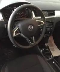 SKODA Rapid Spaceback 1.6 TDI CR 105 CV Ambition SKODA Rapid Spaceback 1.6 TDI CR 105 CV Ambition