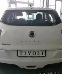 SSANGYONG Tivoli Go1.6 bz 2wd 128cv cambio manuale SSANGYONG Tivoli Go1.6 bz 2wd 128cv cambio manuale
