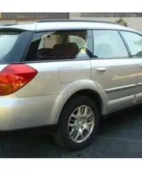 SUBARU OUTBACK SUBARU LEGACY OUTBACK SW 2.5 BIFUEL 4X4 AUTOMATICO