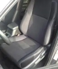 TOYOTA RAV 4 RAV4 2.0 D-4D 2WD STYLE