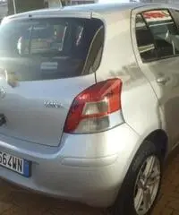 TOYOTA Yaris 1.4 D-4D DPF 5 porte Sol