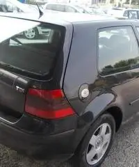 Volkswagen Golf 1.9 tdi 3p