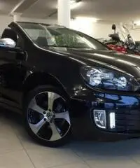 VOLKSWAGEN Golf CABRIO 1.6 TDI Sport + Pack Sport GTI