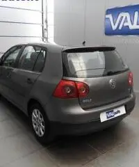 VOLKSWAGEN Golf V 1.9 TDI COMFORTLINE 5PT. CV105-No garanzia! VOLKSWAGEN Golf V 1.9 TDI COMFORTLINE 5PT. CV105-No garanzia!