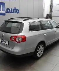 VOLKSWAGEN Passat VARIANT 2.0 TDI DPF 4MOTION COMFORTLINE CV140!!!
