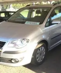 VOLKSWAGEN Touran 1.9 TDI 105CV DPF Conceptline