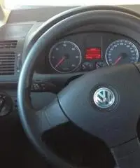 VOLKSWAGEN Touran 1.9 TDI 105CV DPF Conceptline