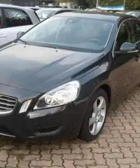 Volvo S60 D3 Geartronic Momentum - AZIENDALE Volvo S60 D3 Geartronic Momentum - AZIENDALE