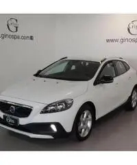Volvo V40 Cross Country D2 Business - AZIENDALE Volvo V40 Cross Country D2 Business - AZIENDALE