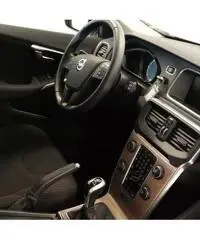 Volvo V40 Cross Country D2 Business - AZIENDALE Volvo V40 Cross Country D2 Business - AZIENDALE