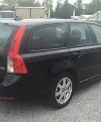 VOLVO V50 D2 POLAR N1 VOLVO V50 D2 POLAR N1
