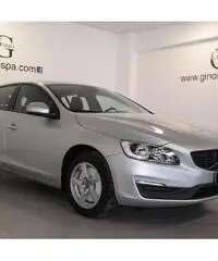 Volvo V60 D2 Kinetic - KM0