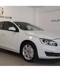 Volvo V60 D3 Dynamic Edition - KM0 Volvo V60 D3 Dynamic Edition - KM0
