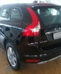 VOLVO XC60 D4 AWD Geartronic Business