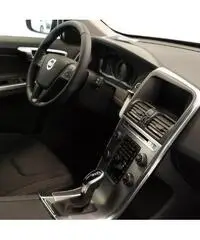 Volvo XC60 D4 AWD Geartronic Kinetic - KM0