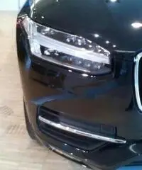 VOLVO XC90 D5 AWD Geartronic 7 posti Momentum