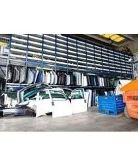 Acquistiamo auto incidentate , Firenze
