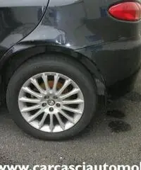 ALFA ROMEO 147 1.9 JTD (120) 5 porte Distinctive