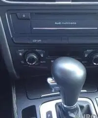 AUDI S5 4.2 V8 quattro tiptronic