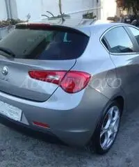 ALFA ROMEO Giulietta 1.6 JTDm-2 105 CV Distinctive