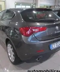 ALFA ROMEO Giulietta 1.6 JTDm-2 105 CV Distinctive